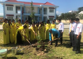 Hoạt động “Tết trồng cây đời đời nhớ ơn Bác Hồ” Xuân Tân Sửu 2021