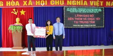 Lãnh đạo Sở Lao động – Thương binh và Xã hội đến thăm và chúc Tết nguyên đán Nhâm Dần 2022 tại Trung tâm