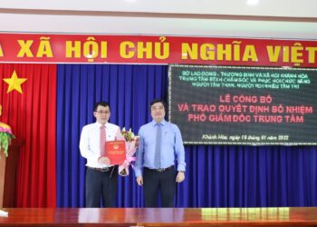 Công bố và trao quyết định bổ nhiệm Phó Giám đốc Trung tâm