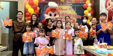 Tổ chức vui đón Tết Trung thu năm 2023 cho trẻ em là con của đoàn viên Trung tâm Bảo trợ xã hội Chăm sóc và Phục hồi chức năng người tâm thần, người rối nhiễu tâm trí