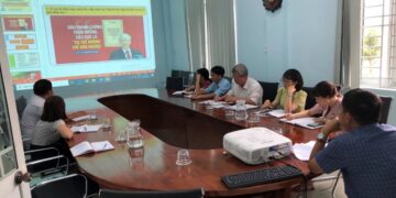 Chi bộ Trung tâm Bảo trợ xã hội Chăm sóc và Phục hồi chức năng người tâm thần, người rối nhiễu tâm trí sinh hoạt chuyên đề học tập quán triệt về cuốn sách của Tổng Bí thư Nguyễn Phú Trọng “Kiên quyết, kiên trì đấu tranh phòng chống tham nhũng tiêu cực, góp phần xây dựng Đảng và Nhà nước ta ngày càng trong sạch, vững mạnh”