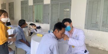 Tổ chức khám sàng lọc sức khỏe định kỳ đợt 1/2024 cho đối tượng đang được nuôi dưỡng tại Trung tâm