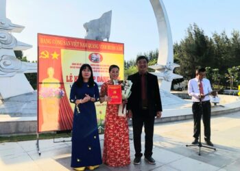 Lễ Kết nạp Đảng viên mới