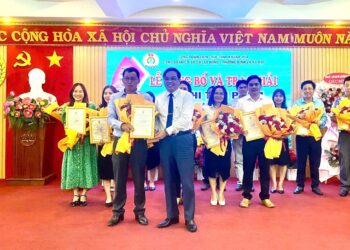 Lễ trao giải Hội thi tiểu phẩm “Chủ tịch Công đoàn cơ sở thành viên giỏi”