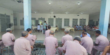 Tổ chức khám tầm soát lao phổi cho các đối tượng đang được nuôi dưỡng tại Trung tâm