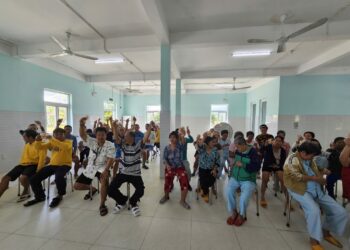 Phát quà cho đối tượng tại Trung tâm theo Nghị quyết số 418/NQ-CP ngày 28/12/2025  của Chính phủ