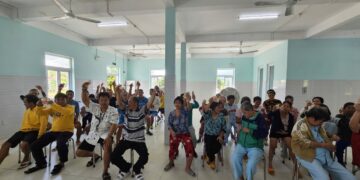 Phát quà cho đối tượng tại Trung tâm theo Nghị quyết số 418/NQ-CP ngày 28/12/2025  của Chính phủ